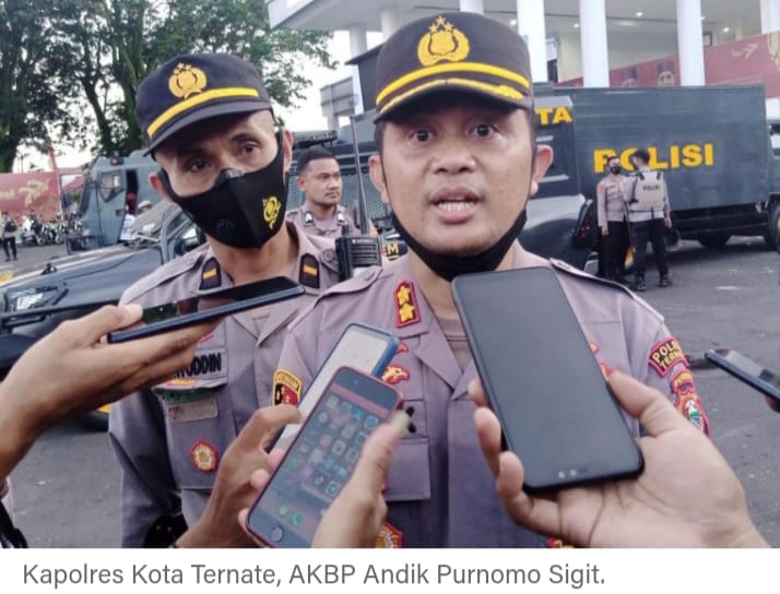 Photo of KAPOLRES MEMBANTAH KERAS BALITA KENA GAS AIR MATA.