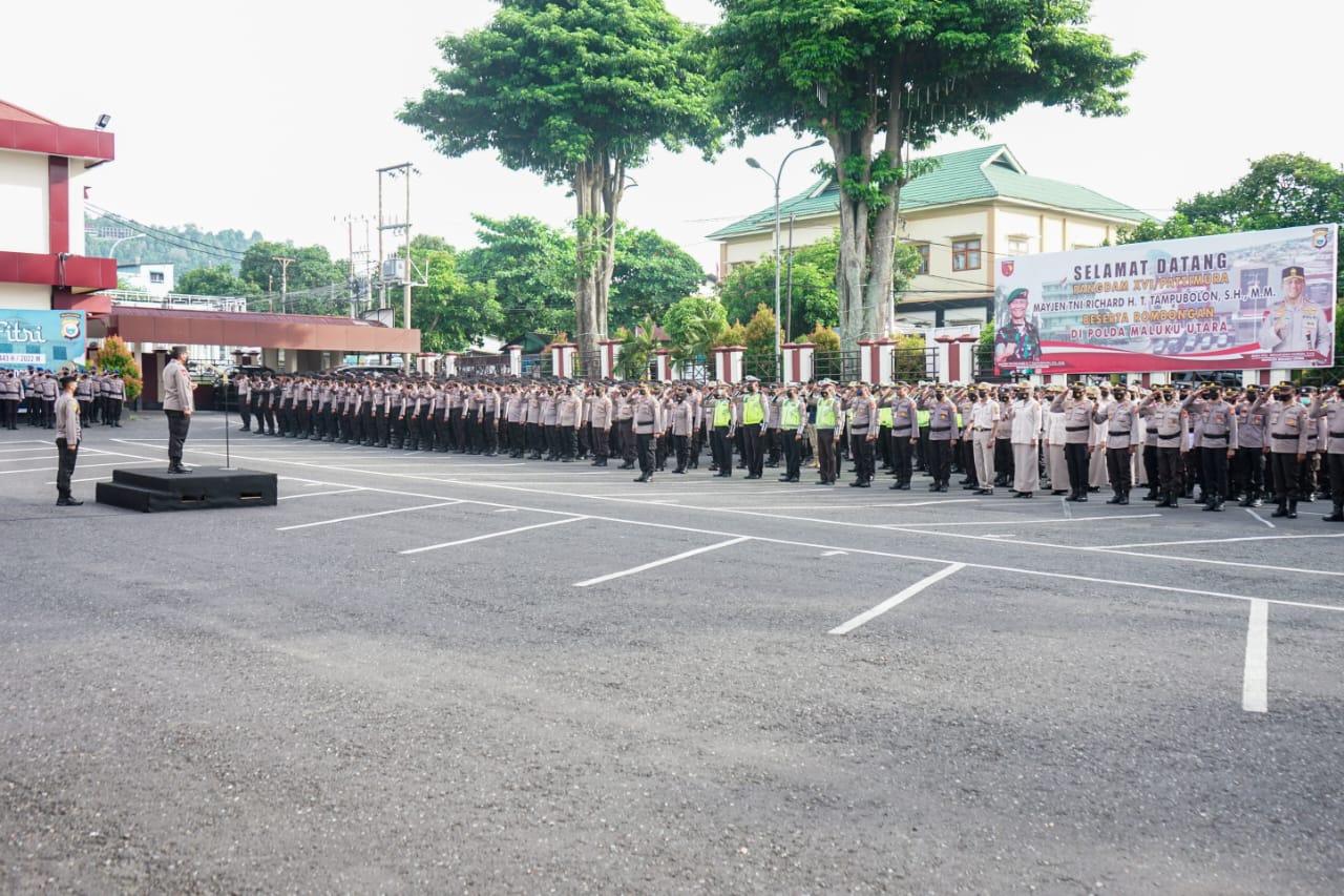 Photo of KAPOLDA MALUT PIMPIN APEL PENGECEKAN KEKUATAN PERSONIL POLDA MALUT SETELAH PELAKSANAAN CUTI LEBARAN