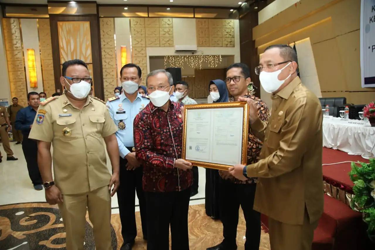 Photo of CITY BRANDING TERNATE KOTA REMPAH DIGANJAR HAK INTELEKTUAL, TAUHID DINILAI SUKSES MERETAS TERNATE IKONIK.