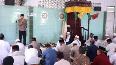 Photo of Polda Malut Gelar Kegiatan “Jumat Curhat” Di Masjid Adnanul Muslimin