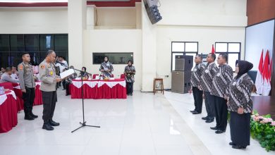 Photo of Pimpin Pelantikan Pengurus Daerah PP Polri Maluku Utara.