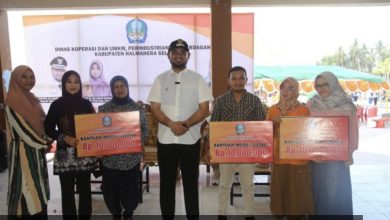 Photo of Bupati Bassam Kasuba Komitmen Perkuat UMKM dan Pasar Syariah Hal-Sel