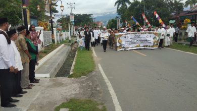 Photo of Bupati Hal-Sel, Bassam Kasuba Lepas Pawai Tarhib Sambut Ramadhan 1445 H